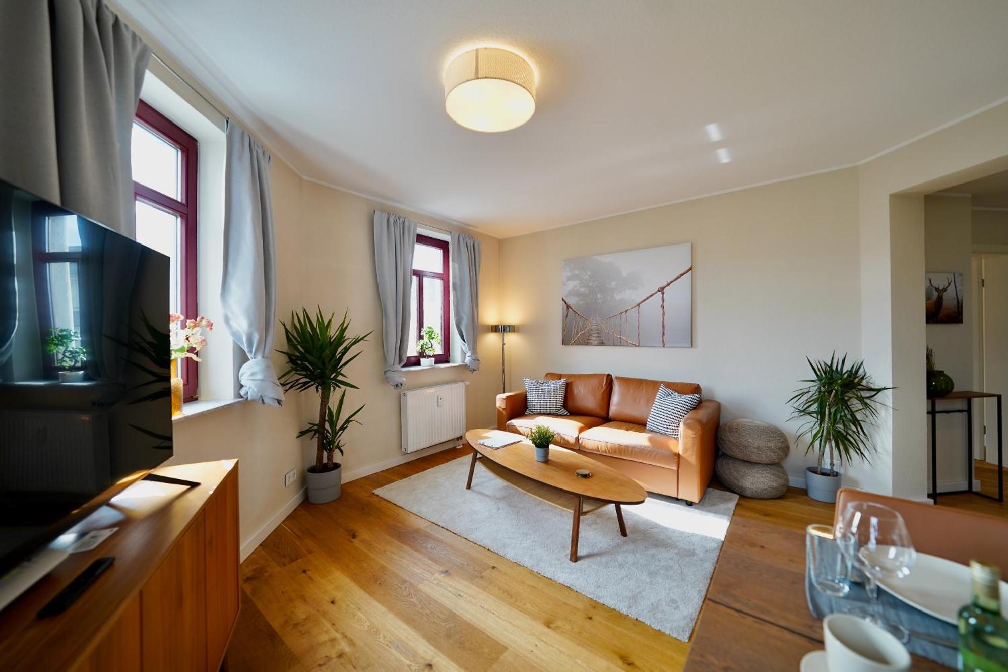 Edler Wohnraum Noble Stadtoase Mit Boxspringbett, Kaffeevollautomat & Parkplatz Zwickau Exterior foto
